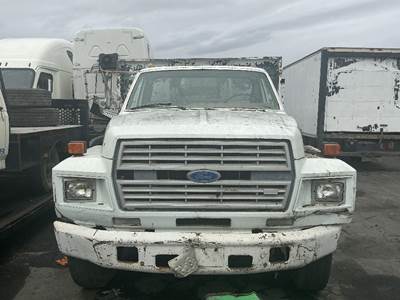 Ford F-700 Grille for a Ford F700