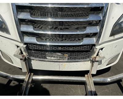 Used 2022 Freightliner Cascadia 126 Hood Grille Only