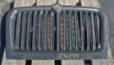 International LT625 Grille