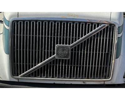 1996 Volvo VNL64T Hood Grille for Volvo VNL