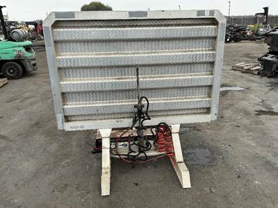 Peterbilt 386 Headache Rack