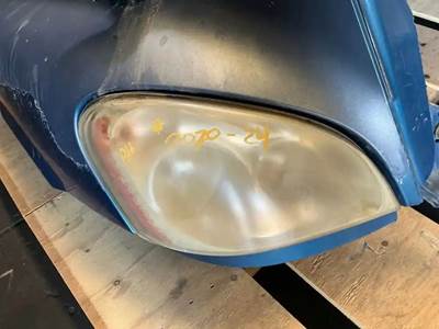Freightliner Cascadia 125 Headlight Assembly