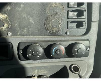 2012 Freightliner Cascadia 125 Climate Control Module / HVAC Control