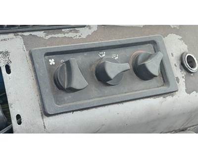 2000 Freightliner FL70 Heater / AC Temperature Control Switches