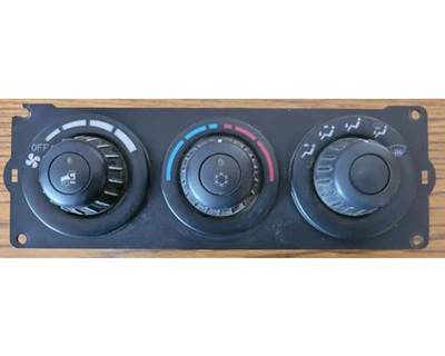 2013 Kenworth T800 Day Cab Climate Dash Control Module, Paccar Part # F21-1013-21-000