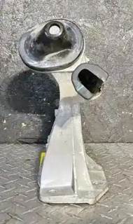 Freightliner Cascadia 126 Hood Hinge