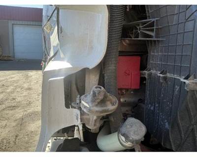 Freightliner Cascadia 126 Hood Hinge for a Freightliner CASCADIA