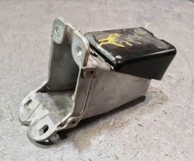 Peterbilt 579 Hood Hinge