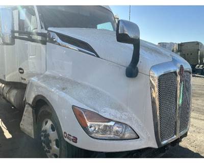 Kenworth T680 Hood Mirror