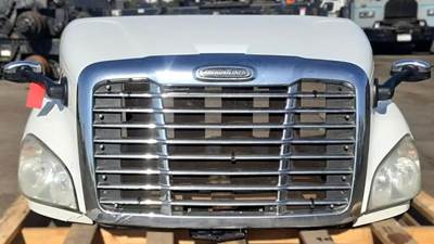Freightliner Cascadia 113 Hood