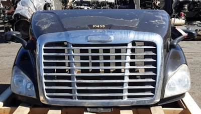 Freightliner Cascadia 113 Hood