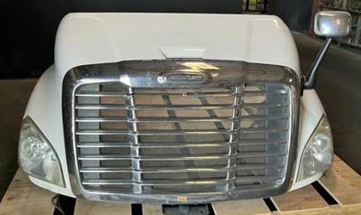 Freightliner Cascadia 113 Hood