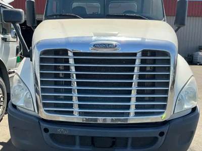Freightliner Cascadia 113 Hood