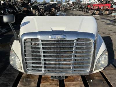 Freightliner Cascadia 113 Hood
