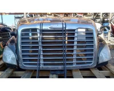 2012 Freightliner Cascadia 113 Hood 36.5"L Set Back Axle, Part # A17-15588-000