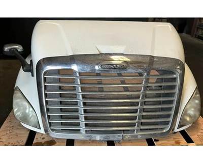2011 Freightliner Cascadia 113 Complete Hood 36.5"L, Part # A17-15588-000