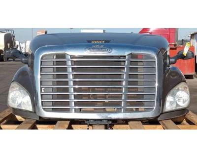 2013 Freightliner Cascadia 113 Hood 36.5"L Set Back Axle w/ Mirrors, Part # A17-15588-001