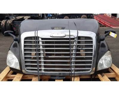 Used 2014 Freightliner Cascadia 113 Hood 36.5"L Set Back Axle, Part # A17-15588-001