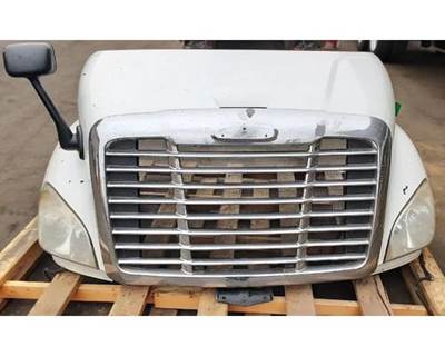 2014 Freightliner Cascadia 113 Hood 36.5"L Set Back Axle, Part # A17-15588-001