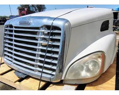 2016 Freightliner Cascadia 113 Hood 36.5"L, Complete, Part # A17-15588-008