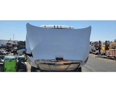 2012 Freightliner Cascadia 113 Hood 36.5"L to Grille