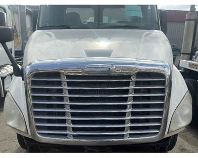 Used 2014 Freightliner Cascadia 113 Complete Hood, 36.5" L to Start of Grille