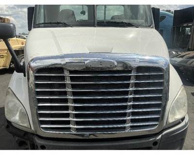 2016 Freightliner Cascadia 113 Complete Hood, 36.5' L to Start of Grille