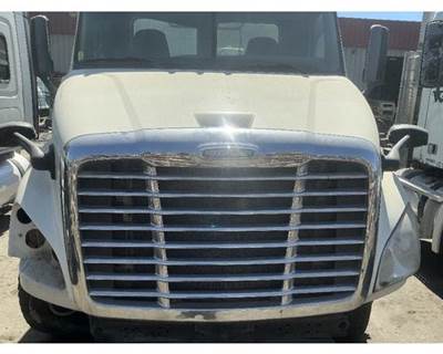 Freightliner Cascadia 113 Hood for a Freightliner CASCADIA