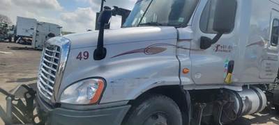 Freightliner Cascadia 125 Hood