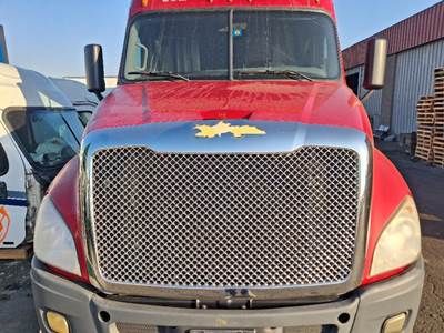 Freightliner Cascadia 125 Hood for a Freightliner CASCADIA