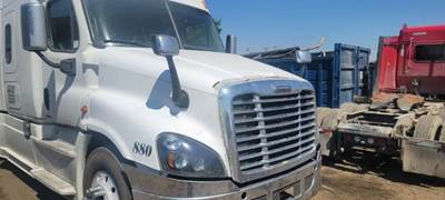 Freightliner Cascadia 125 Hood