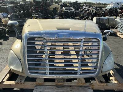 Freightliner Cascadia 125 Hood