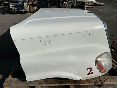 Freightliner Cascadia 125 Hood