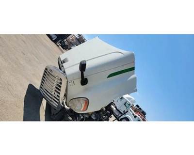 Freightliner Cascadia 125 Hood