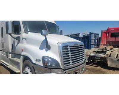 2015 Freightliner Cascadia 125 Complete Hood 48" L to Grille
