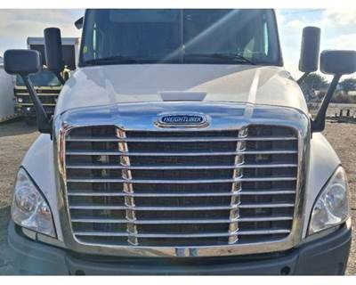 2016 Freightliner Cascadia 125 Hood Complete, 48"L