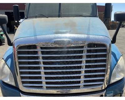 Freightliner Cascadia 125 Hood