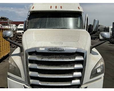 52.5"L Hood for 2021 Freightliner Cascadia 126, Right Side Damage