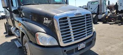 Freightliner Cascadia Hood