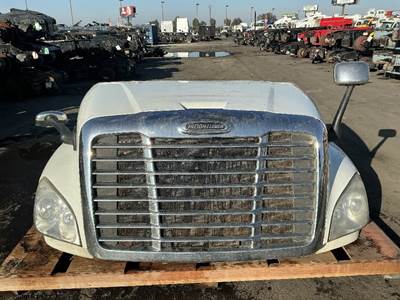 Freightliner Cascadia Hood