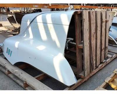 2008 Freightliner Century Class 120 Hood 54"L w/ Right Side Mirror, Part # A17-16954-000