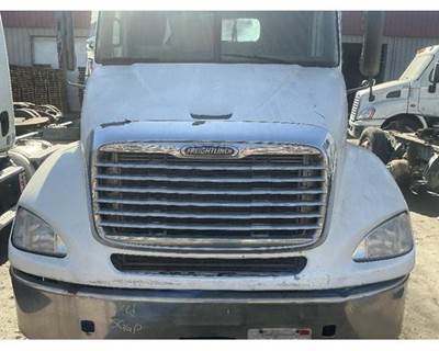 Complete 2009 Freightliner Columbia 112 Hood 41"L to Start of Grille