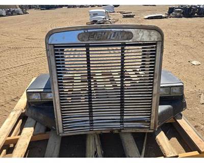 Freightliner FLC Hood