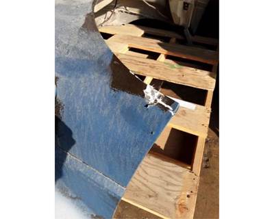 Used 2007 International 4200 Hood 41"L Set Back Axle, Part # 3535801C98 / 3807254C97