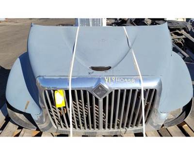 2010 International 4300 Hood 41"L Set Back Axle, Part # 3807254C92 / 3807254C97