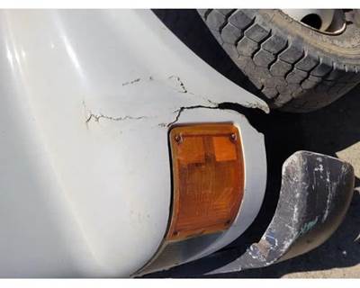 2000 International 4700 LP Low Profile Hood, Part # 2023778C1