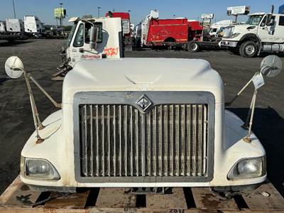 International 9200i Hood