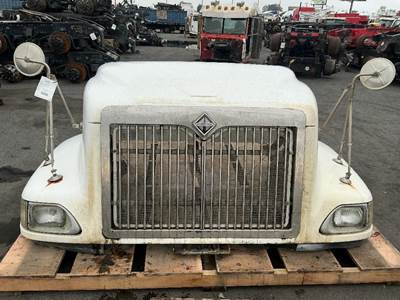 International 9200i Hood