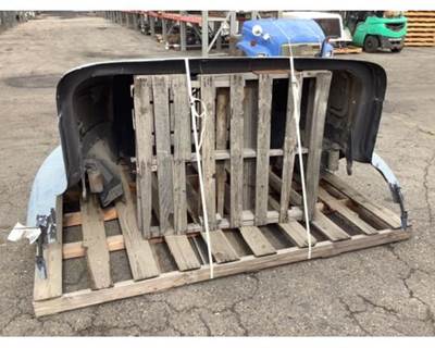 2007 International 9200I Hood 53"L Set Back Axle, Part # 3551824C95 / 3551824C96