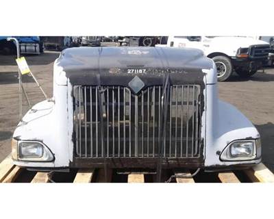 2009 International 9200I Hood 52"L Set Back Axle, Part # 3551824C91